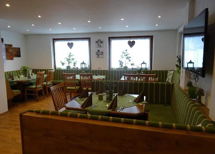 Hotel Restaurant Rosengarten 3*