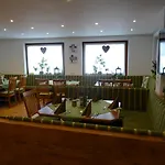 Hotel Restaurant Rosengarten 3*